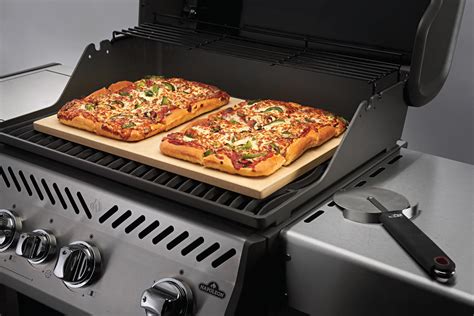 pizza auf dem gasgrill